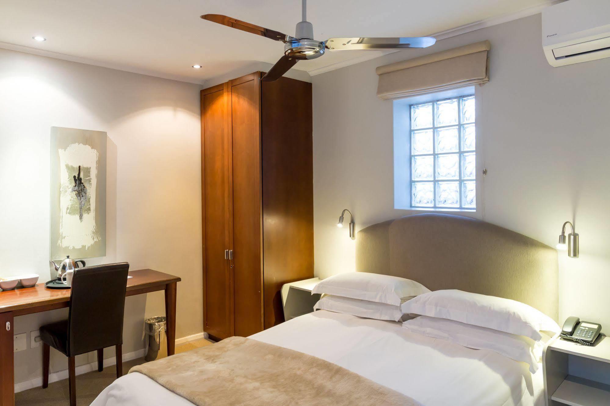 Guest house Head South 4*