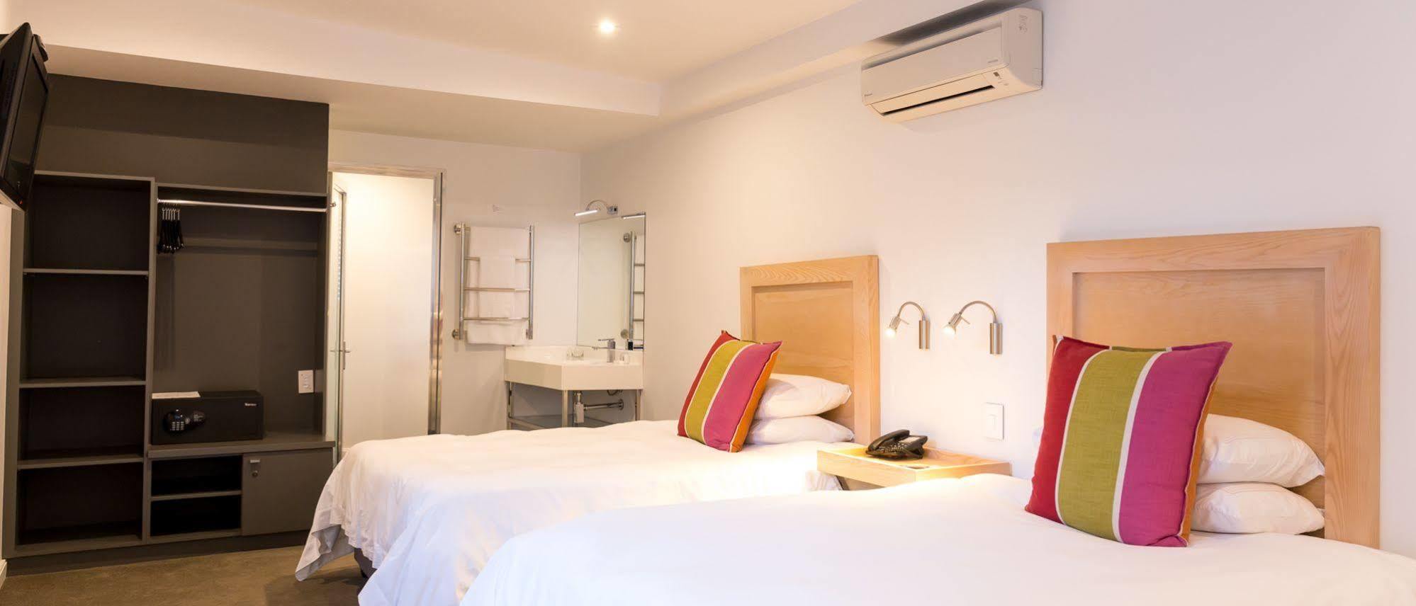Head South 4*